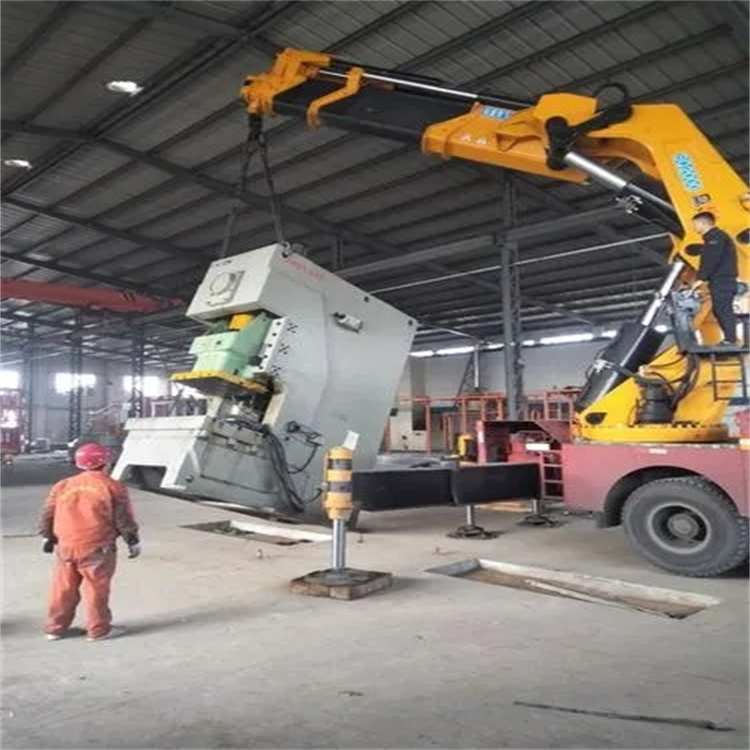 文登80吨折臂吊车出租附近电话