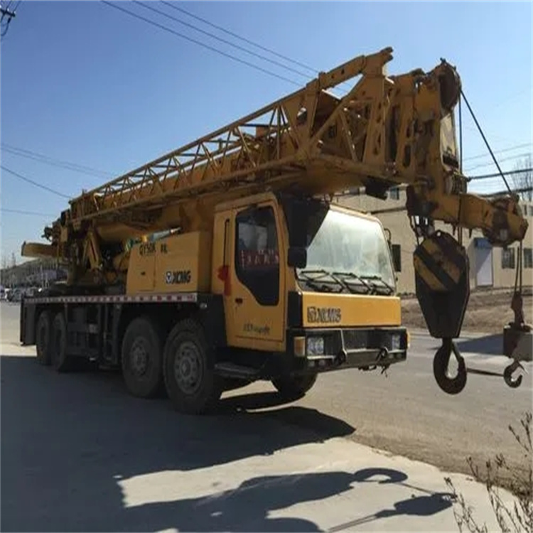 文登吊车吊挖机吊哪里比较安全